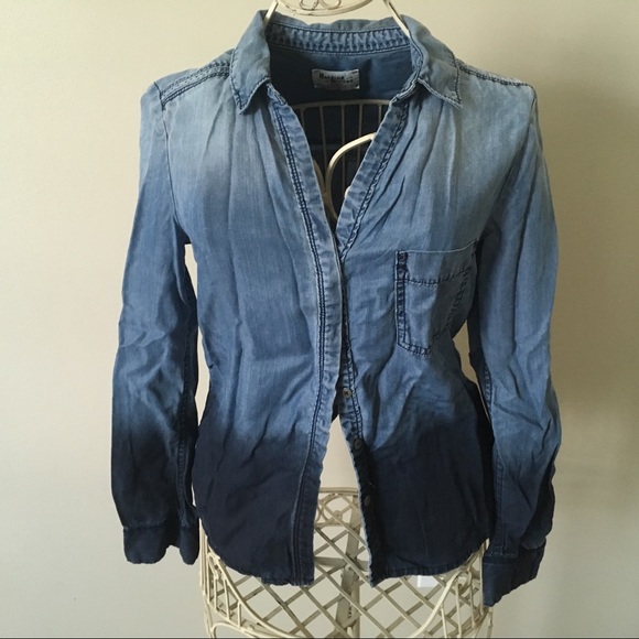 Anthropologie Tops - Anthro Holding Horses Dip Dye Chambray Shirt - 0 Anthropologie Tops - Anthro Holding Horses Dip Dye Chambray Shirt - 0